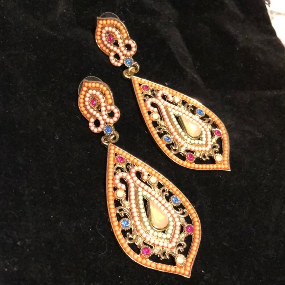 Beautiful Seed Bead Statement Earrings-Boutique - Picture 9 of 10